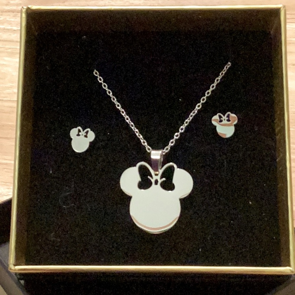 Silver Minnie Mouse Necklace and Earring Set